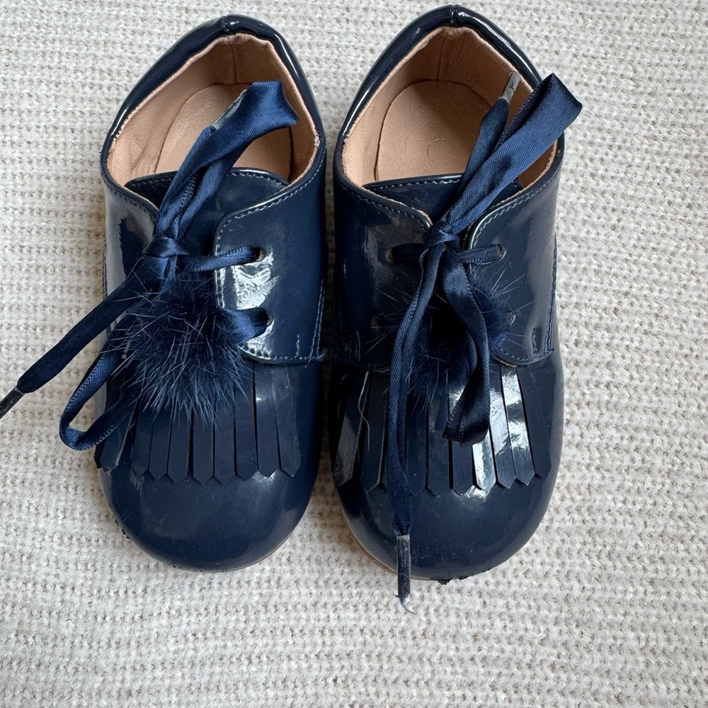 Elegant Blue Dress Shoes with Fringe Detail - size 26 - Spanish brand